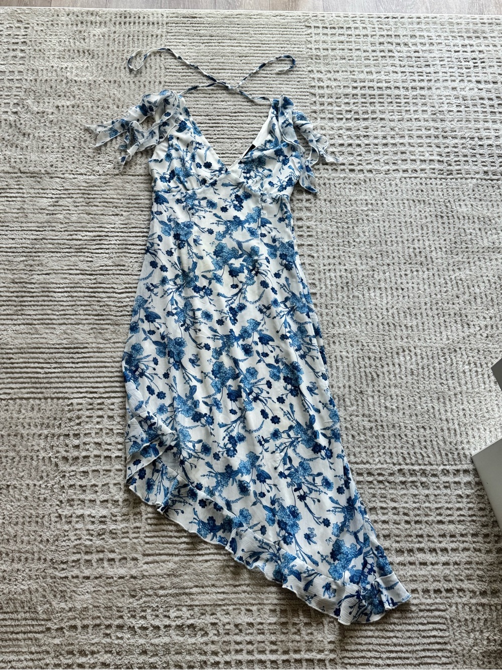 Forever 21 White and Blue Floral Asymmetrical Sundress